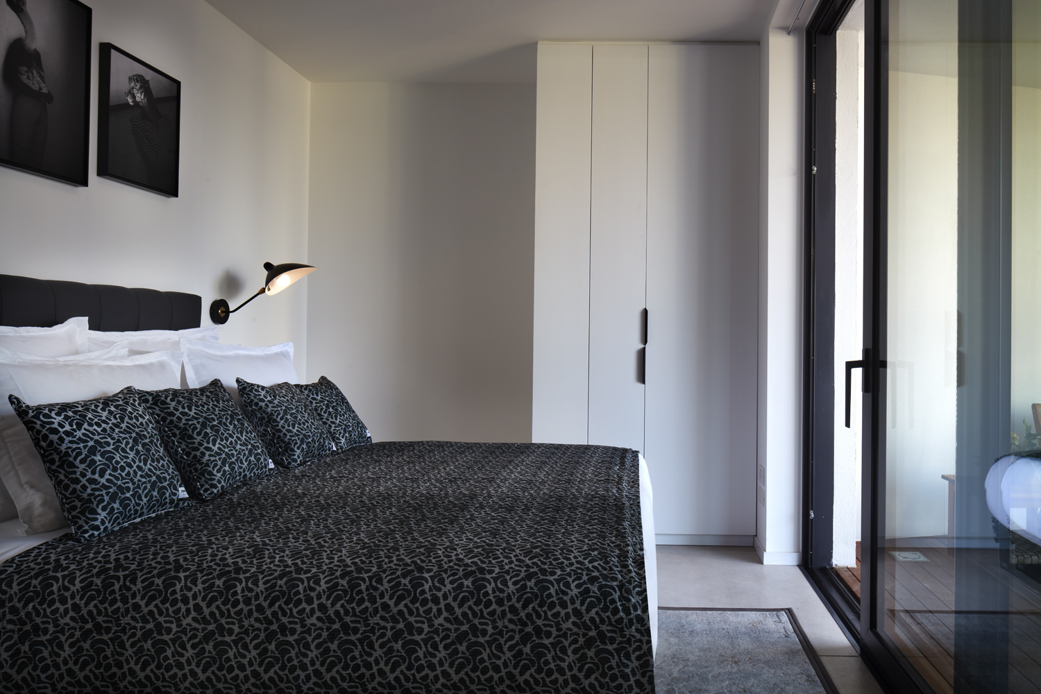 2 bedroom apartment — photo 4